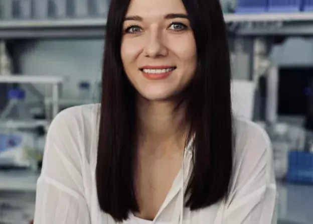 Dr n. farm. Adrianna Skwira-Rucińska z nagrodą Prezesa Rady Ministrów za wyróżniającą się rozprawę…