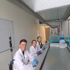 Młodzież na wydarzeniu Biotech Week 2025